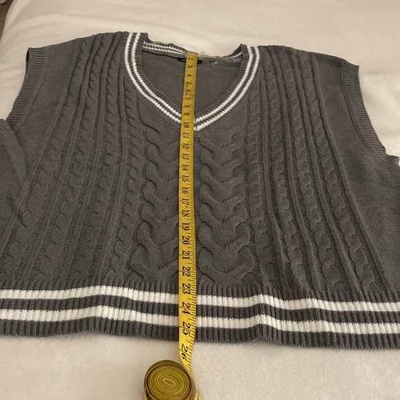 Vest, tank, sweater, Wild Fable, size Large - Picture 11 of 11